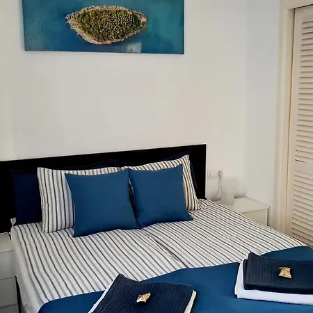 Ocean View Apartman *